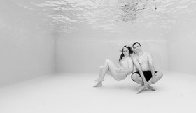 Anne-Cécile & Nicolas - au fond de la piscine